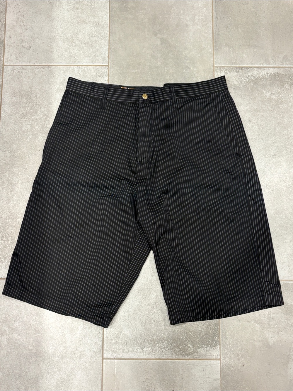 Volcom Black Pinstripe Casual Shorts Size 38